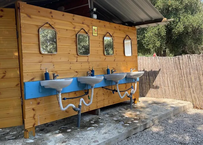 Parque de Campismo Olive *