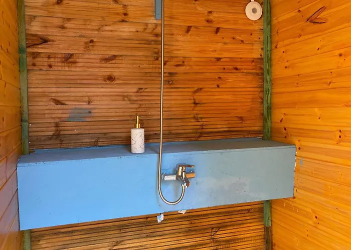 Olive Parque de Campismo Borsh